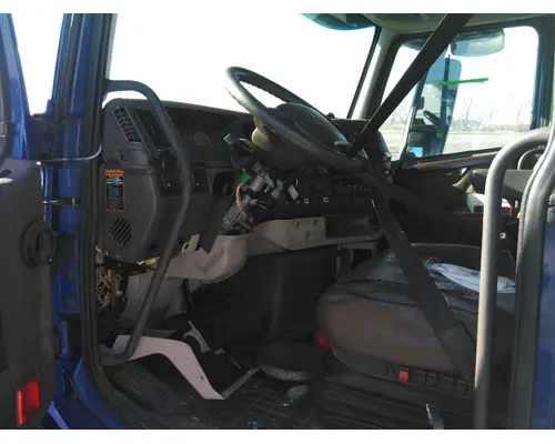 VOLVO VNL CAB