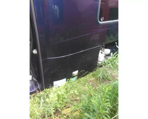 VOLVO VNL CAB