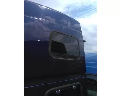 VOLVO VNL CAB