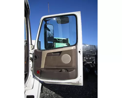 VOLVO VNL CAB