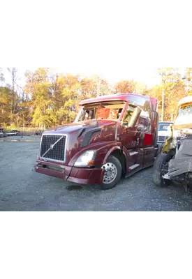 VOLVO VNL CAB