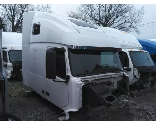 VOLVO VNL CAB