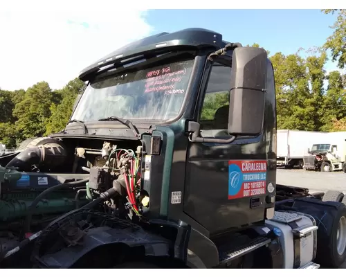 VOLVO VNL CAB