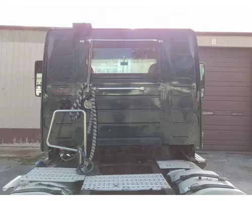 VOLVO VNL CAB