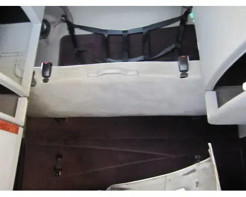 VOLVO VNL CAB