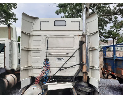 VOLVO VNL CAB