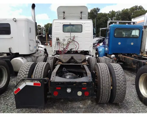 VOLVO VNL CAB