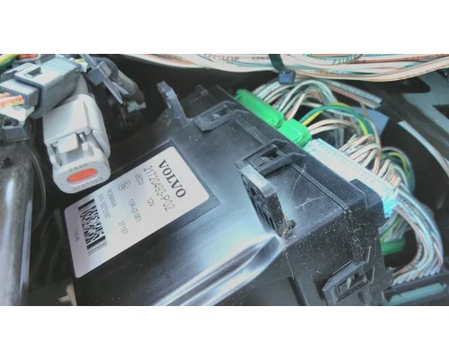 VOLVO VNL CHASSIS CONTROL MODULE (CCM)