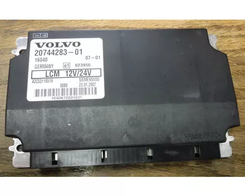 VOLVO VNL CHASSIS CONTROL MODULE..CCM