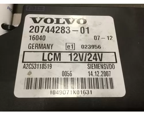 VOLVO VNL CHASSIS CONTROL MODULE..CCM