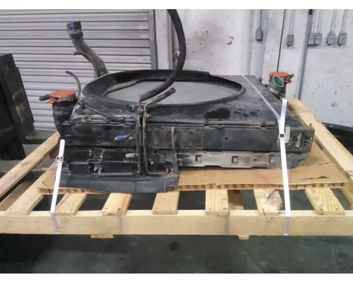 VOLVO VNL COOLING ASSEMBLY (RAD, COND, ATAAC)