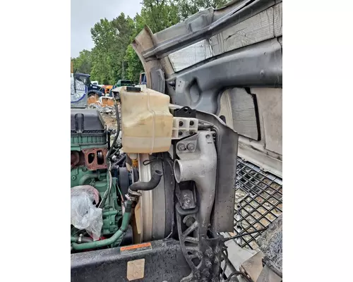 VOLVO VNL COOLING ASSEMBLY (RAD, COND, ATAAC)