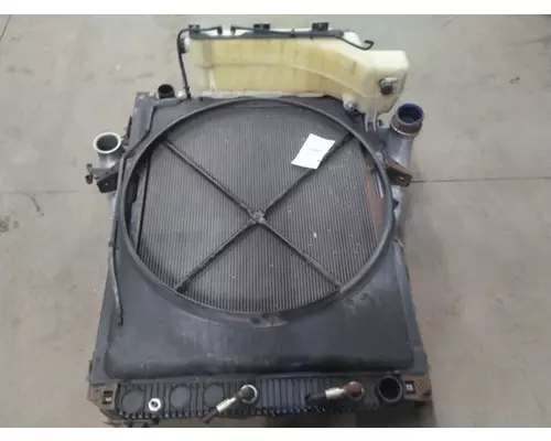 VOLVO VNL COOLING ASSEMBLY (RAD, COND, ATAAC)