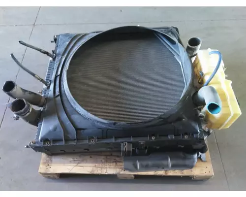 VOLVO VNL COOLING ASSEMBLY (RAD, COND, ATAAC)