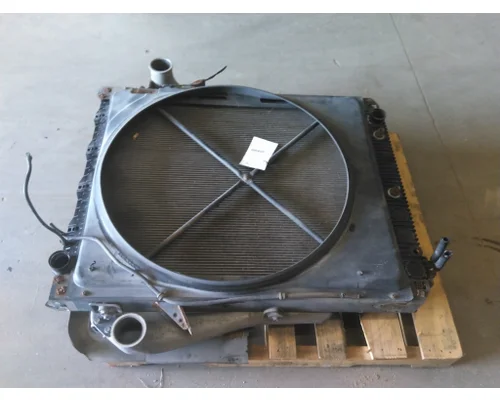 VOLVO VNL COOLING ASSEMBLY (RAD, COND, ATAAC)