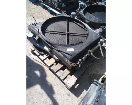 VOLVO VNL COOLING ASSEMBLY (RAD, COND, ATAAC)