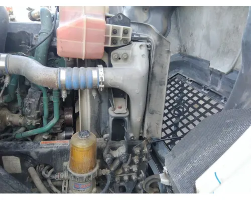 VOLVO VNL COOLING ASSEMBLY (RAD, COND, ATAAC)