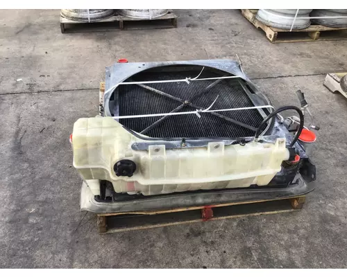 VOLVO VNL COOLING ASSEMBLY (RAD, COND, ATAAC)