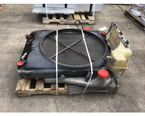 VOLVO VNL COOLING ASSEMBLY (RAD, COND, ATAAC)