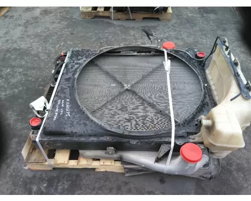 VOLVO VNL COOLING ASSEMBLY (RAD, COND, ATAAC)