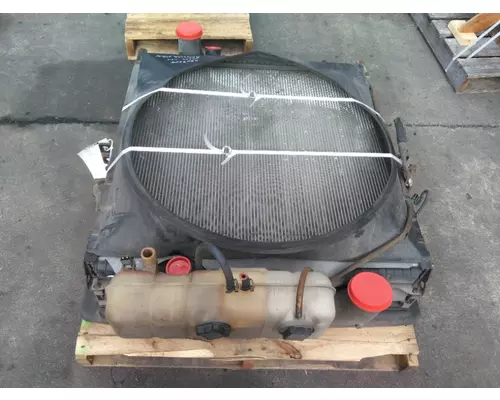 VOLVO VNL COOLING ASSEMBLY (RAD, COND, ATAAC)