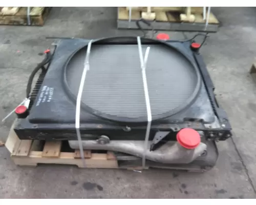 VOLVO VNL COOLING ASSEMBLY (RAD, COND, ATAAC)