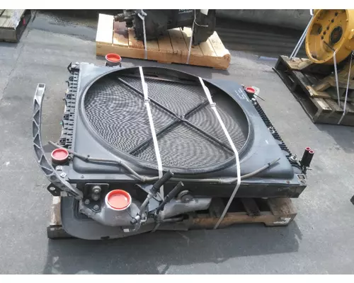 VOLVO VNL COOLING ASSEMBLY (RAD, COND, ATAAC)