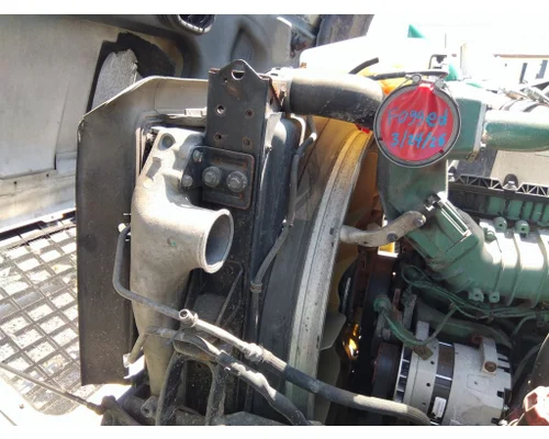 VOLVO VNL COOLING ASSEMBLY (RAD, COND, ATAAC)