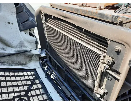 VOLVO VNL COOLING ASSEMBLY (RAD, COND, ATAAC)