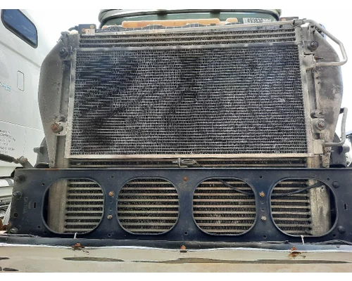 VOLVO VNL COOLING ASSEMBLY (RAD, COND, ATAAC)