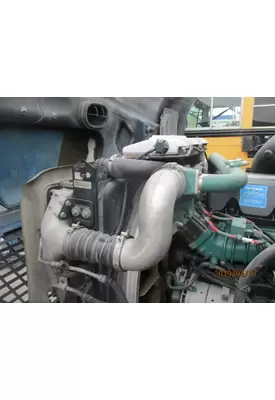 VOLVO VNL COOLING ASSEMBLY (RAD, COND, ATAAC)