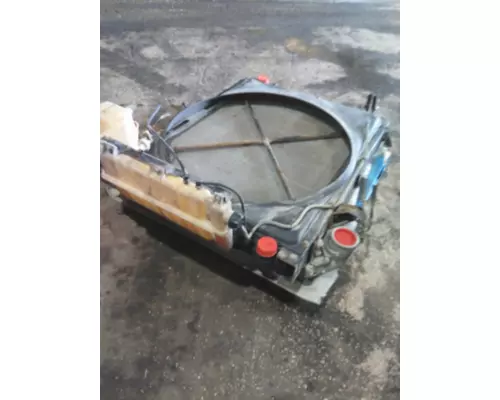 VOLVO VNL COOLING ASSEMBLY (RAD, COND, ATAAC)