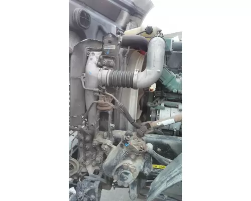 VOLVO VNL COOLING ASSEMBLY (RAD, COND, ATAAC)