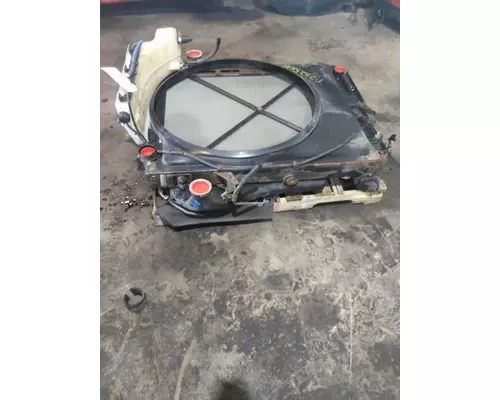 VOLVO VNL COOLING ASSEMBLY (RAD, COND, ATAAC)