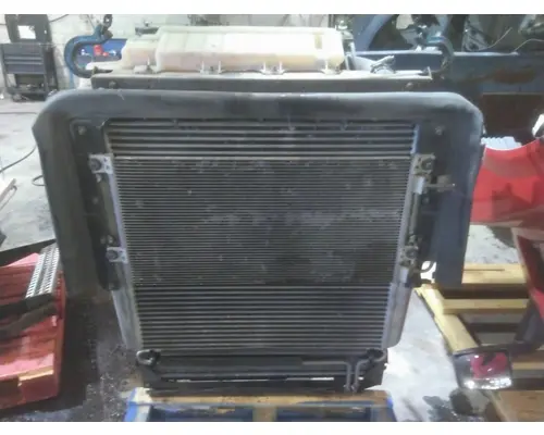 VOLVO VNL COOLING ASSEMBLY (RAD, COND, ATAAC)
