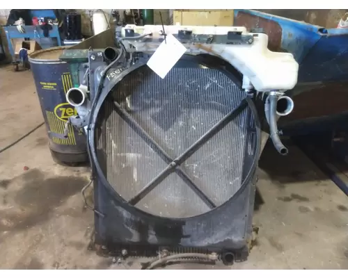 VOLVO VNL COOLING ASSEMBLY (RAD, COND, ATAAC)