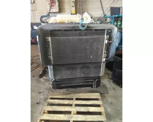 VOLVO VNL COOLING ASSEMBLY (RAD, COND, ATAAC)