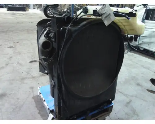 VOLVO VNL COOLING ASSEMBLY (RAD, COND, ATAAC)
