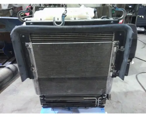 VOLVO VNL COOLING ASSEMBLY (RAD, COND, ATAAC)