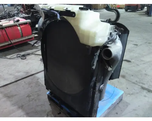VOLVO VNL COOLING ASSEMBLY (RAD, COND, ATAAC)
