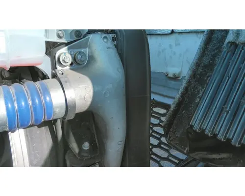 VOLVO VNL COOLING ASSEMBLY (RAD, COND, ATAAC)