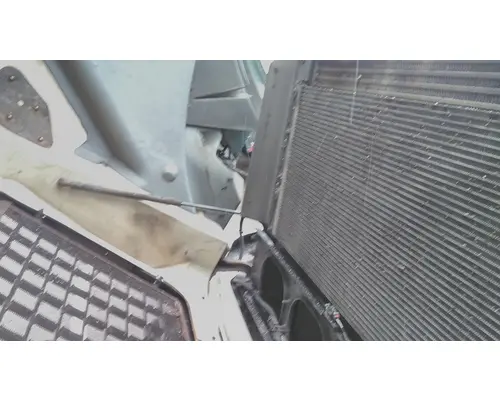 VOLVO VNL COOLING ASSEMBLY (RAD, COND, ATAAC)