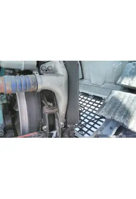 VOLVO VNL COOLING ASSEMBLY (RAD, COND, ATAAC)