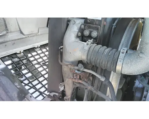 VOLVO VNL COOLING ASSEMBLY (RAD, COND, ATAAC)
