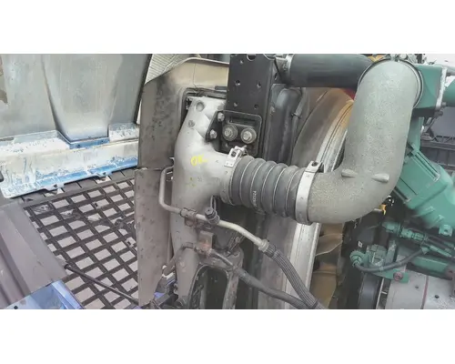 VOLVO VNL COOLING ASSEMBLY (RAD, COND, ATAAC)
