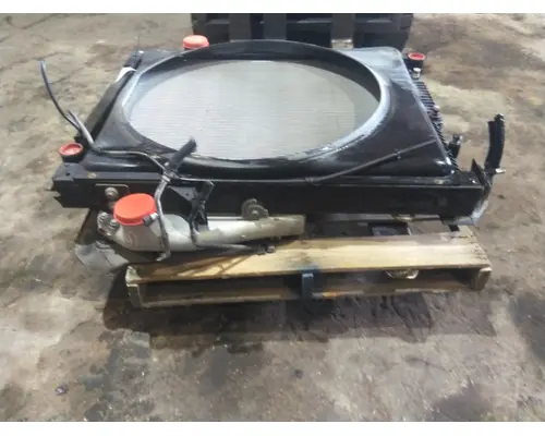 VOLVO VNL COOLING ASSEMBLY (RAD, COND, ATAAC)