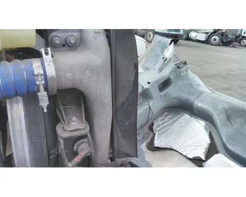 VOLVO VNL COOLING ASSEMBLY (RAD, COND, ATAAC)