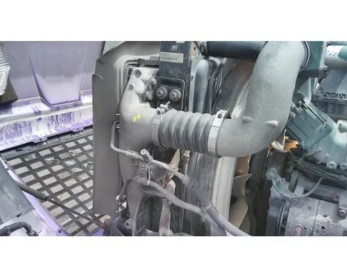 VOLVO VNL COOLING ASSEMBLY (RAD, COND, ATAAC)