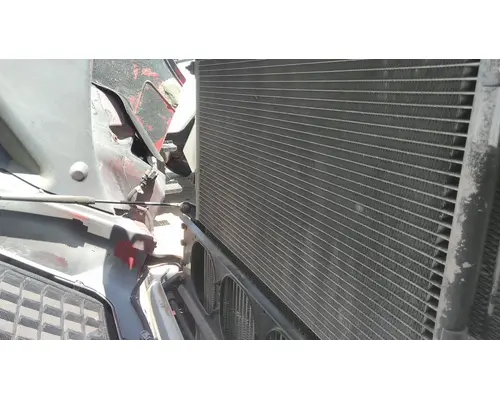 VOLVO VNL COOLING ASSEMBLY (RAD, COND, ATAAC)