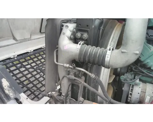 VOLVO VNL COOLING ASSEMBLY (RAD, COND, ATAAC)